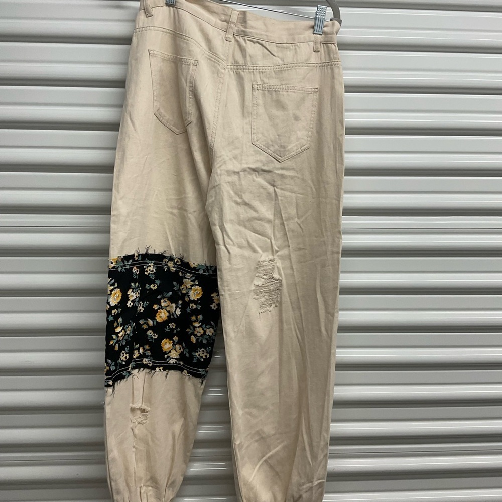 POL Cream Embroidered Pants Size S - Picture 4 of 9